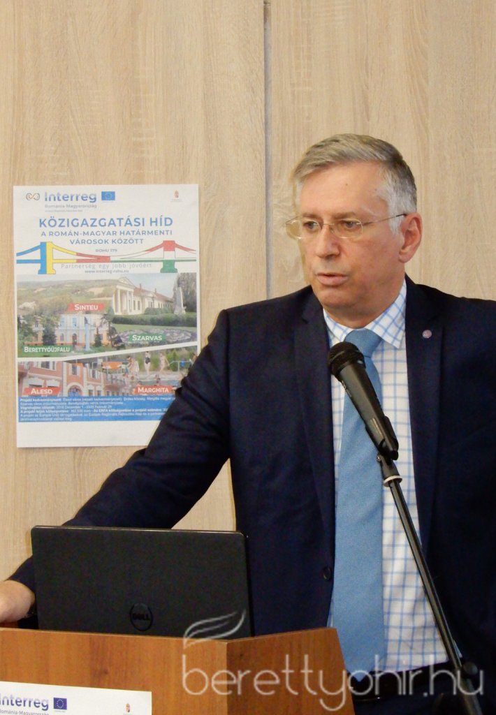 HURO Közigazgatási híd 04